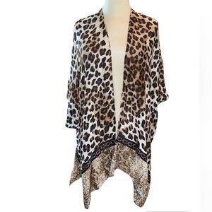 Chico’s cover up/shawl drape front side slits leopard fusion print one size NWT